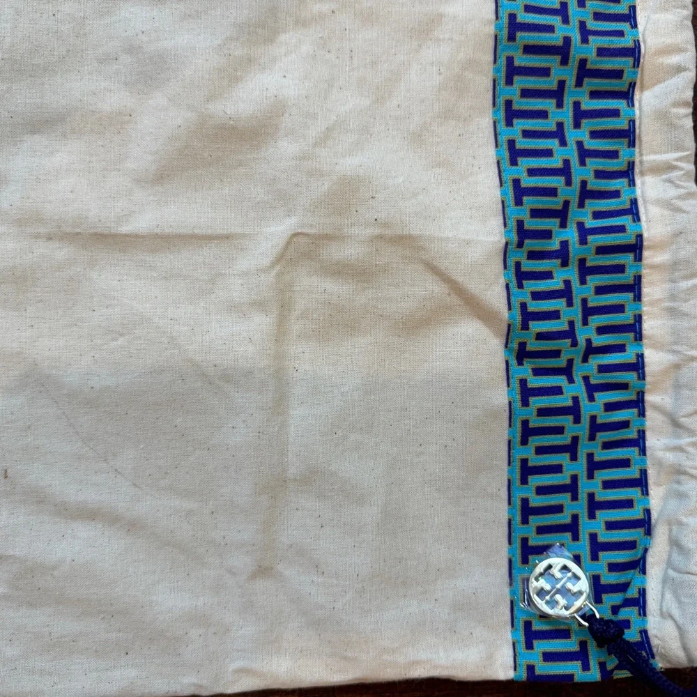 Tory Burch Drawstring DUST BAG for Shoes Handbags Gold‎ Logo Charm
